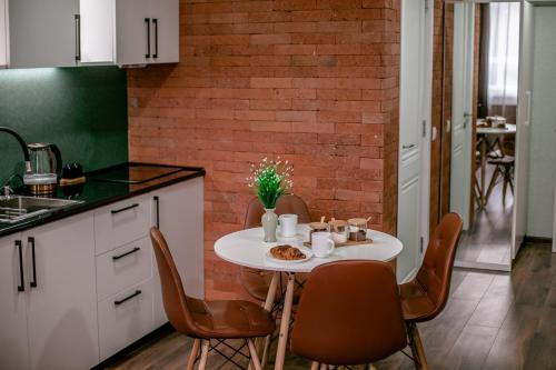 Luxury Duplex Studios City Center