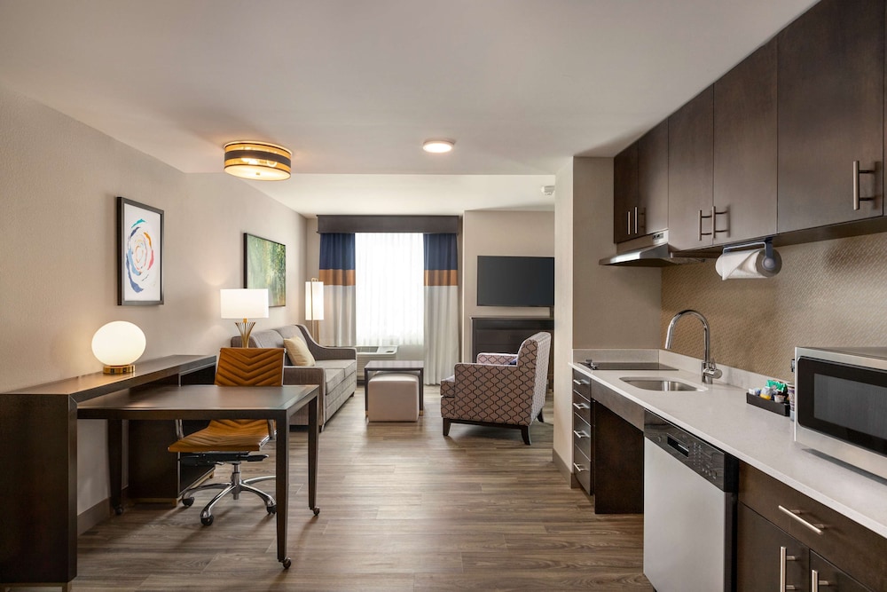 Homewood Suites by Hilton Indianapolis Downtown IUPUI - photo 23