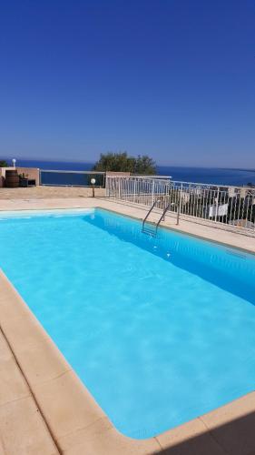 Appartement Vue Mer a Bastia Terrasse Et Piscine Privee. — 4-Star Luxury Hotel in Bastia, France