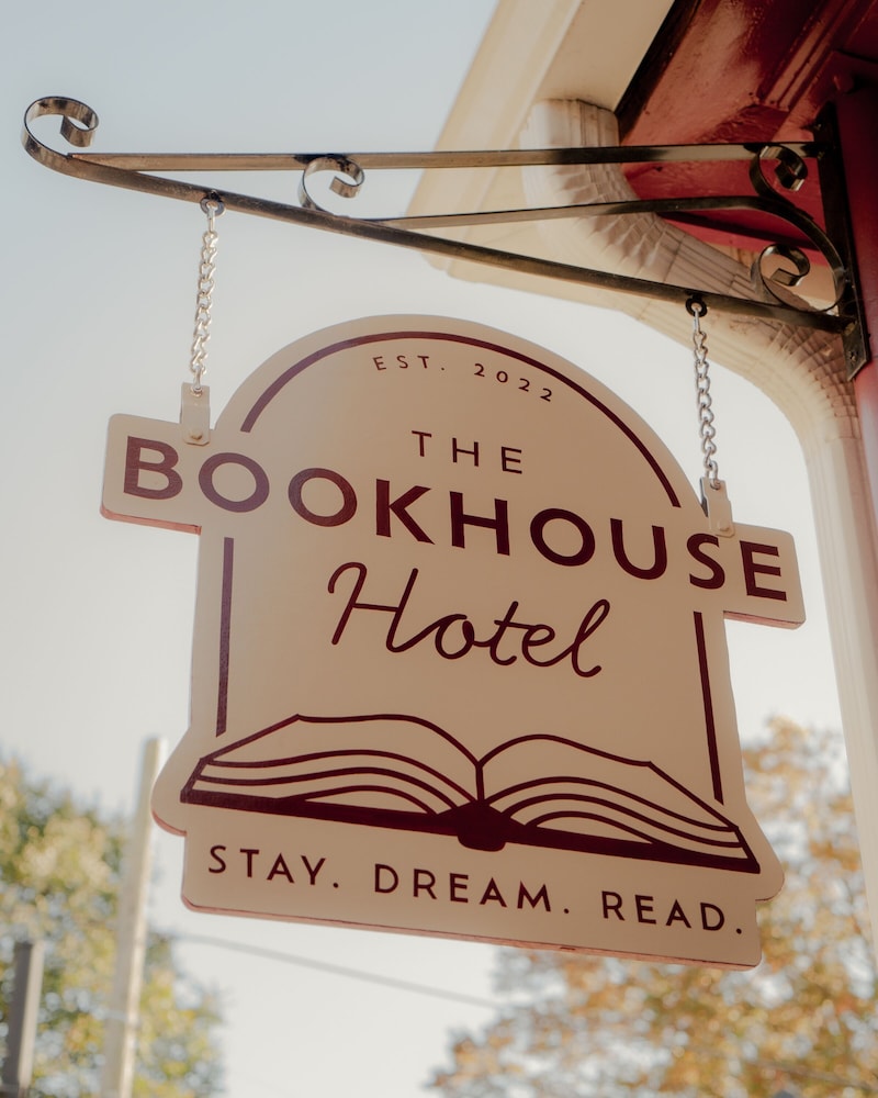 The Bookhouse Hotel - photo 27