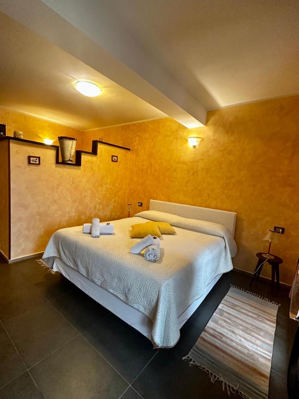 La Taverna Tra Gli Ulivi — hotel in Perinaldo