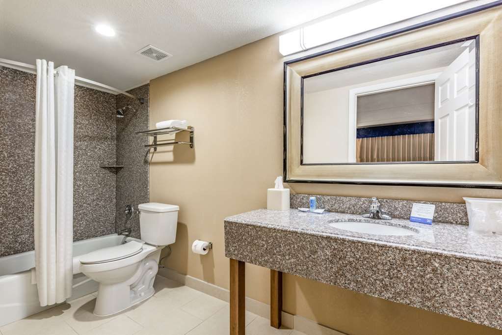Rodeway Inn & Suites Tupelo - photo 24