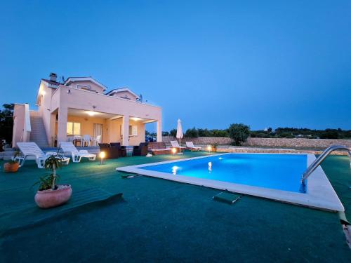 Vila Cicovac — 4-Star Luxury Hotel in Novalja, Croatia