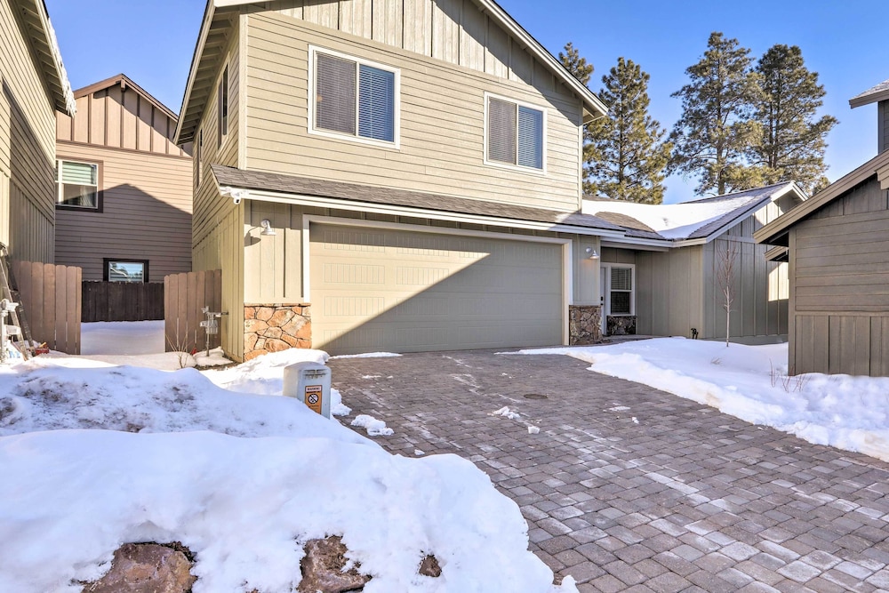 Flagstaff Getaway w Yard: 4 Mi to Downtown in Flagstaff, United States