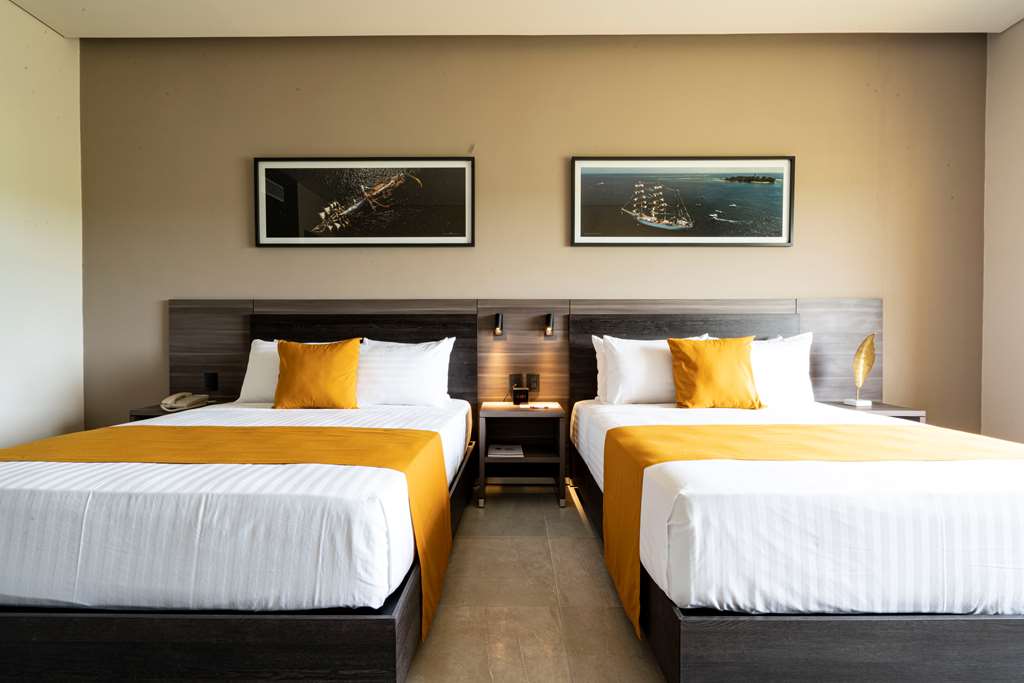 Queen Bedded Room Ocean View