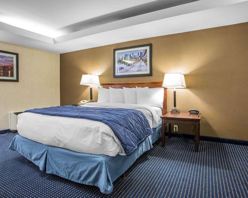 Quality Inn Schaumburg Chicago near the Mall - photo 12