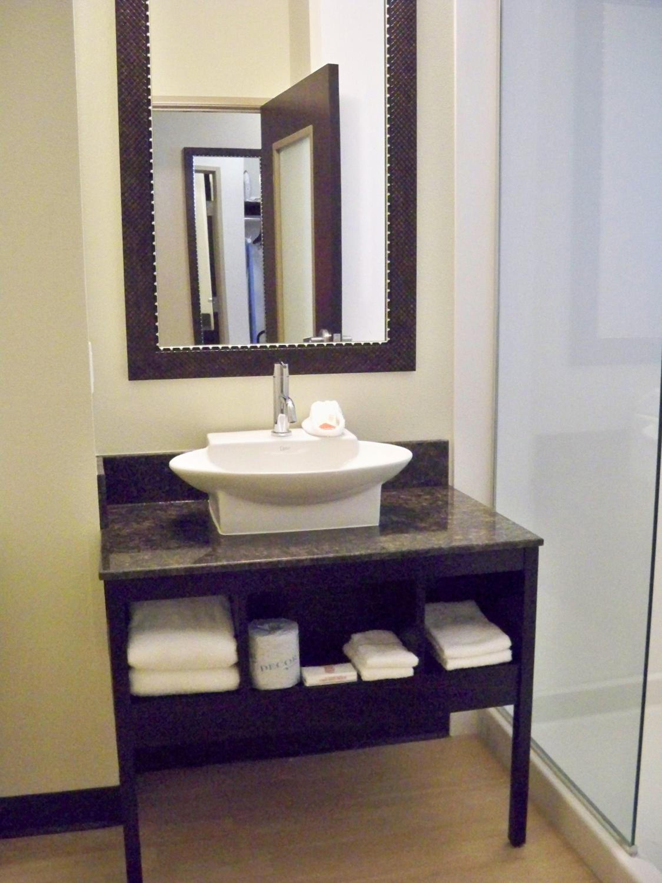 Red Roof Inn & Suites Beaumont - photo 20