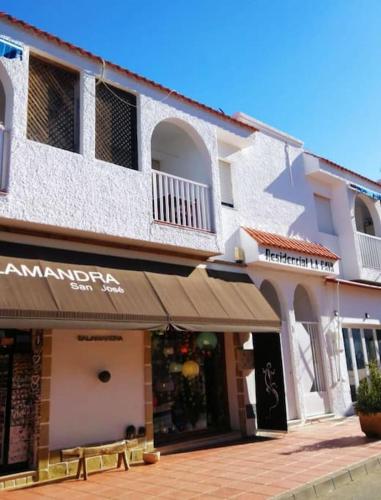 Tu Casita En San Jose Con Acceso Directo a Playa in San Jose, Spain