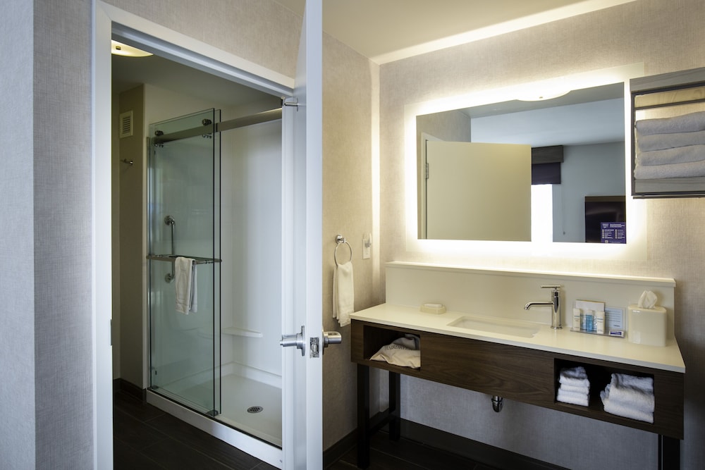 Hampton Inn & Suites Windsor Sonoma Wine Country - photo 26