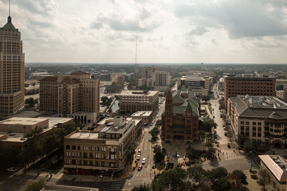 AC Hotel by Marriott San Antonio Riverwalk - photo 47