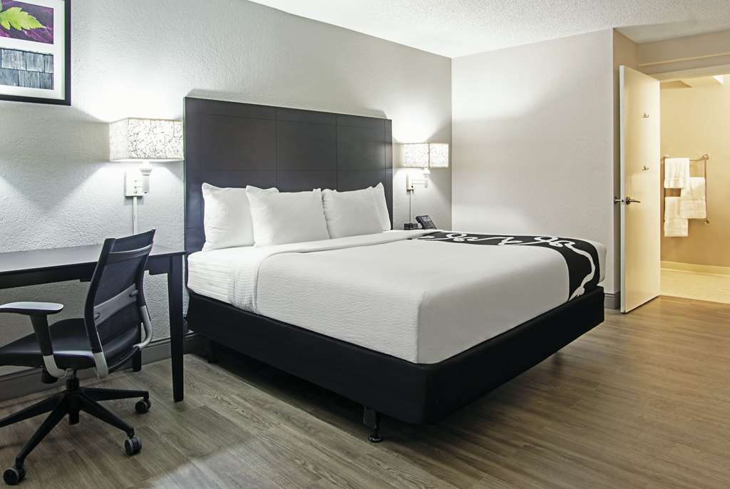 La Quinta Inn by Wyndham West Palm Beach Florida Turnpike - photo 34