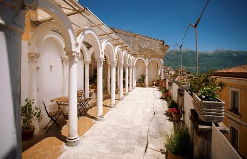 Palazzo Castrucci — hotel in Alvito