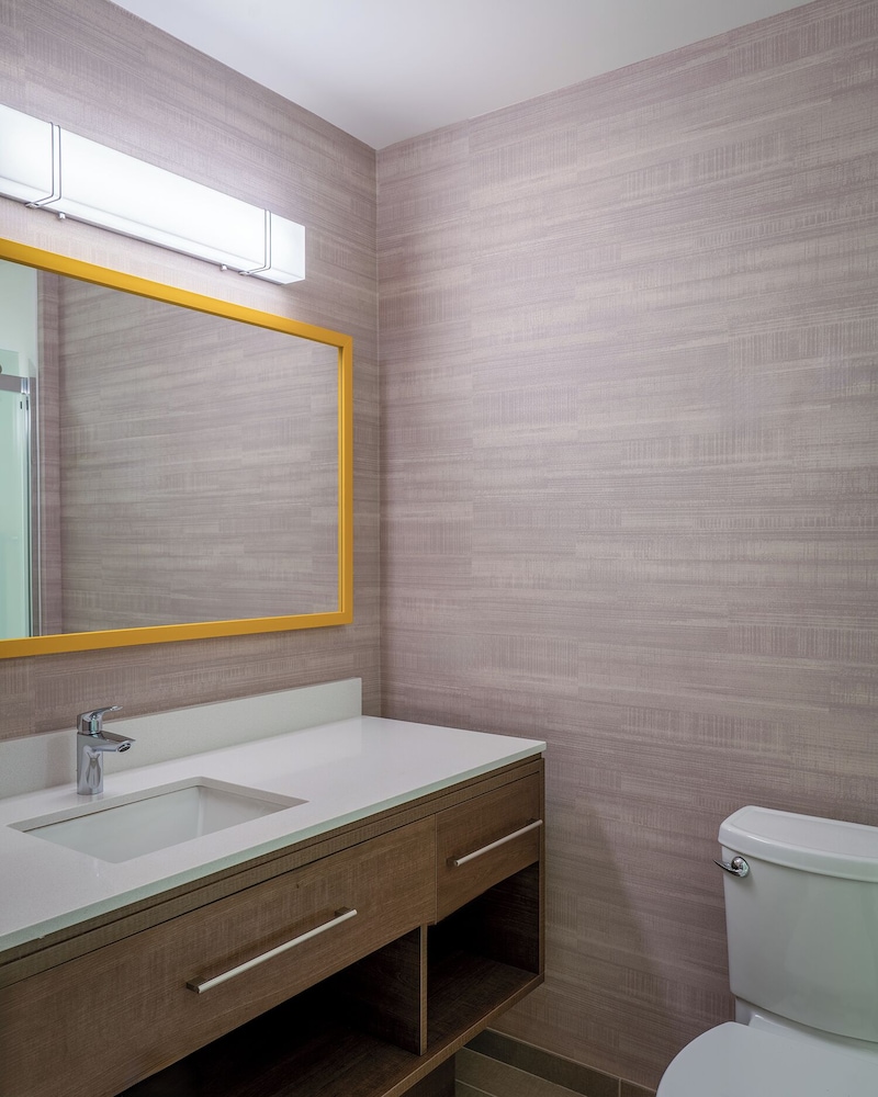 Home2 Suites by Hilton Bozeman Midtown - photo 40