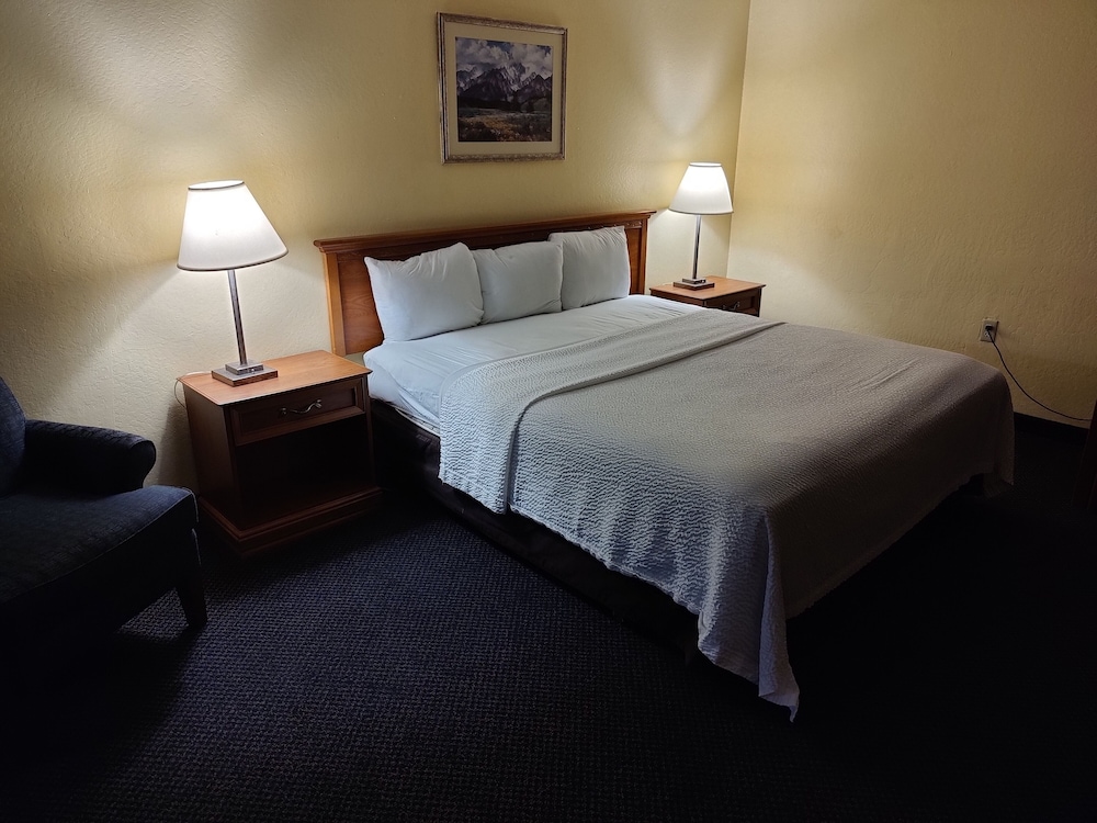 Days Inn by Wyndham Stockton - photo 17