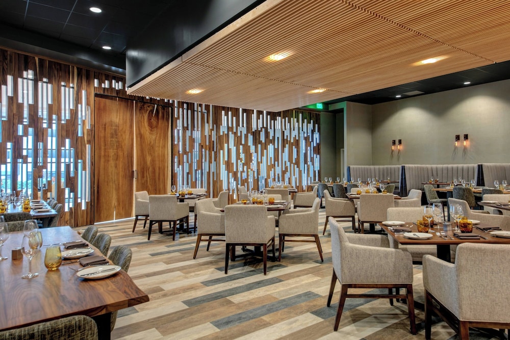 Marriott Dallas Allen Hotel & Convention Center - photo 22