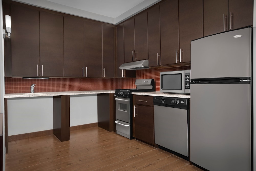 TownePlace Suites Bridgeport Clarksburg - photo 26