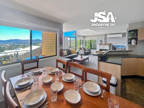 Dromaius 7 in Jindabyne, Australia