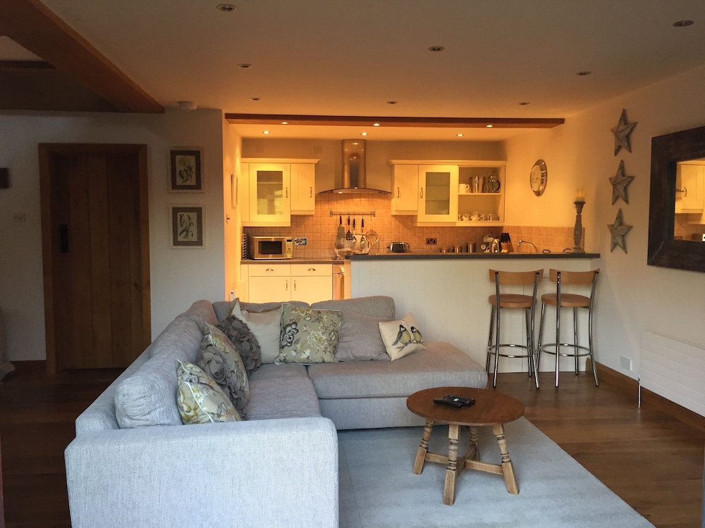 The Apple Shed — 4-Star Luxury Hotel in Bath, United Kingdom
