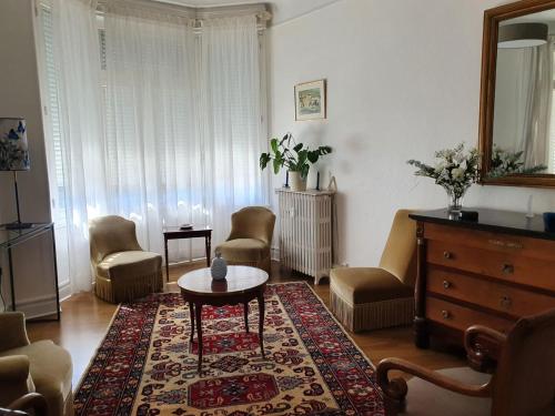 Spacieux 80 M2 Cœur de Vichy Proche Des Thermes in Vichy, France