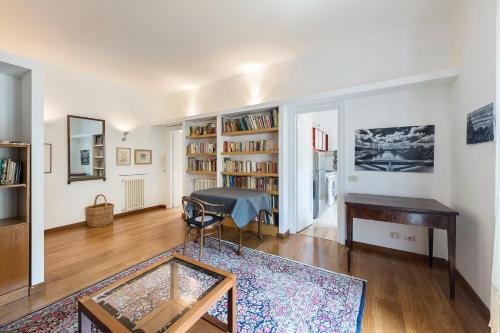 Quiet ApartmentTrastevere — 4-Star Luxury Hotel in Rome, Italy