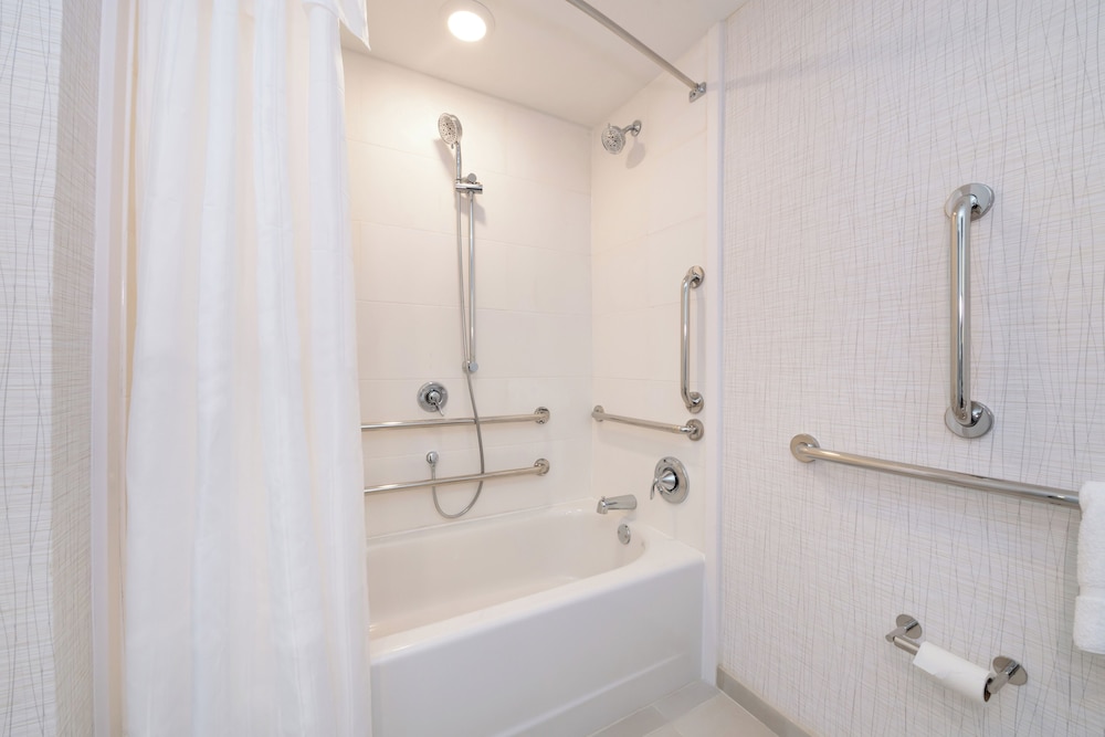 Hilton Garden Inn Columbia Downtown SC - photo 17