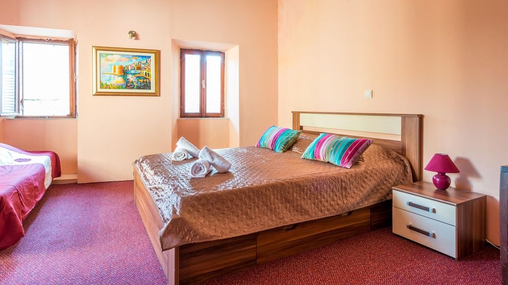 Abjanic Apartments