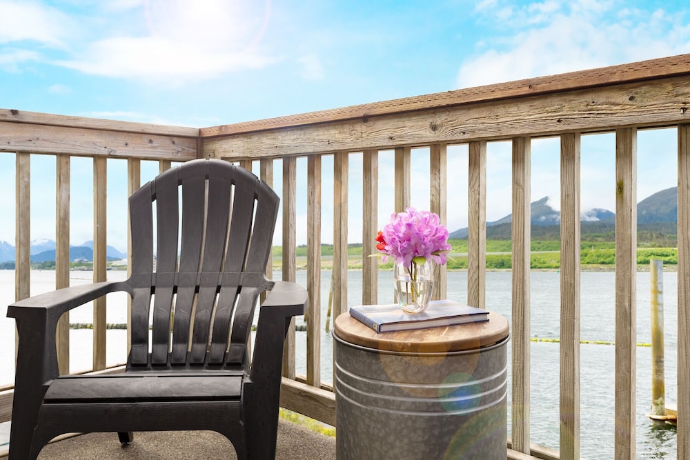 The Ketch Inn and Marina - photo 16