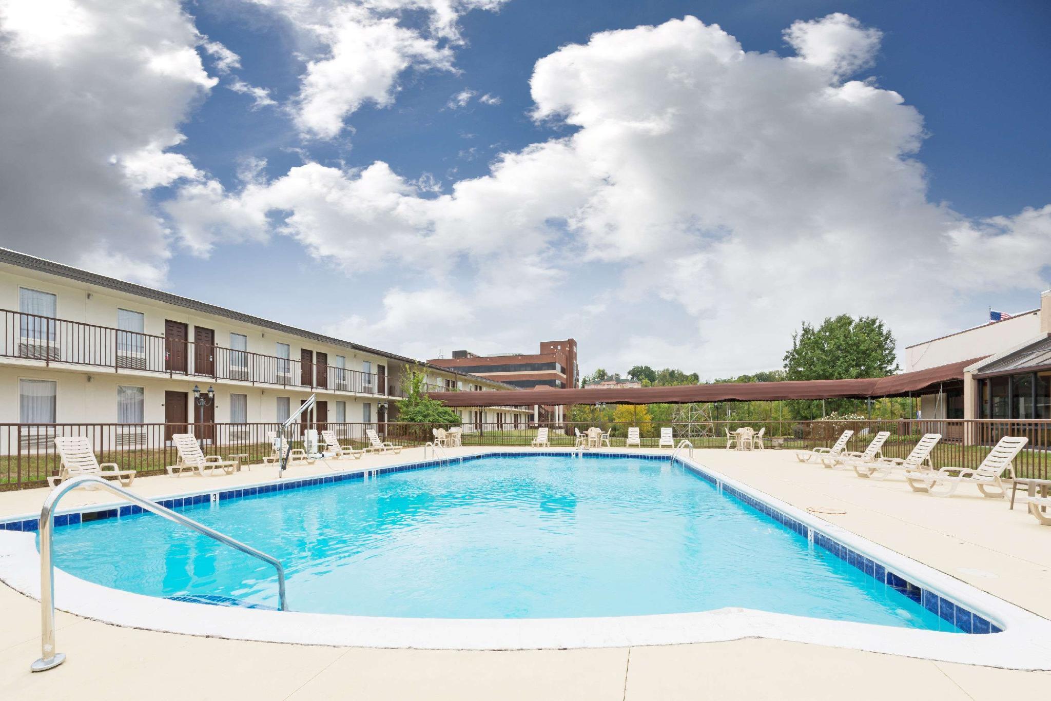 Louisville North - photo 21