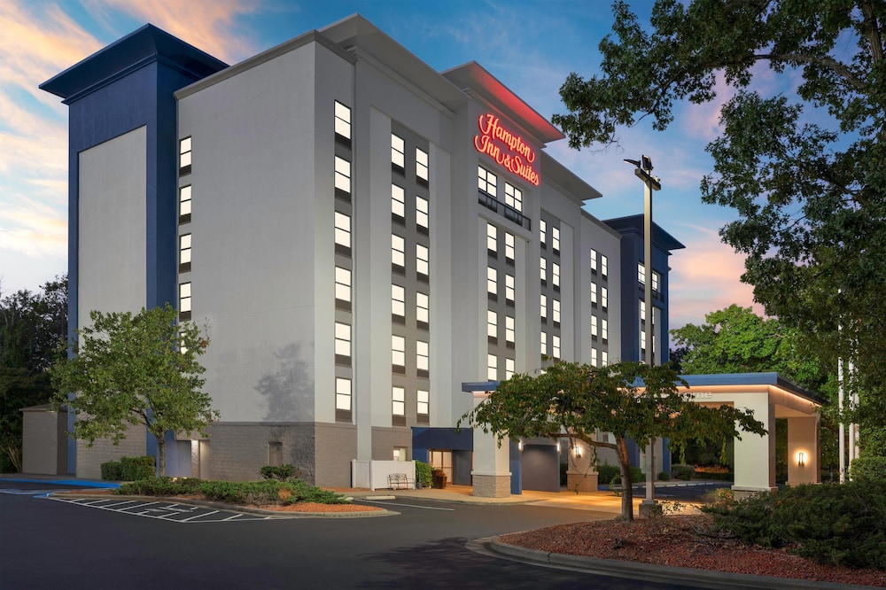 Hampton Inn & Suites Charlotte Arrowood Rd. in Charlotte, United States