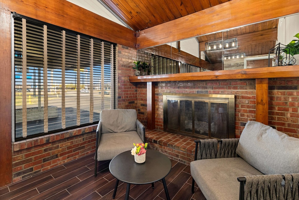 Rodeway Inn Dickson - photo 4