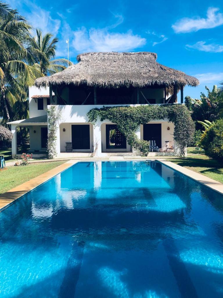 Casa Maya private villa on the beach — 4-Star Luxury Hotel in Puerto Escondido, Mexico