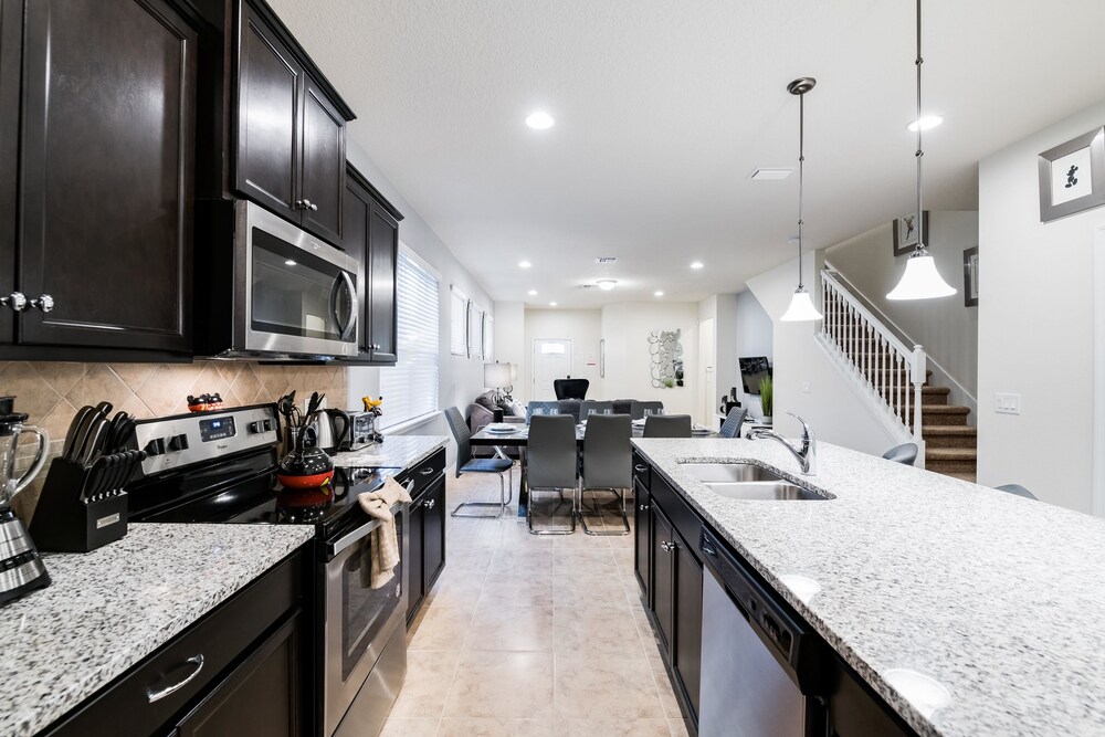 5 Bedrooms55 Bathroomswindsor Westside 1836Gd - photo 14