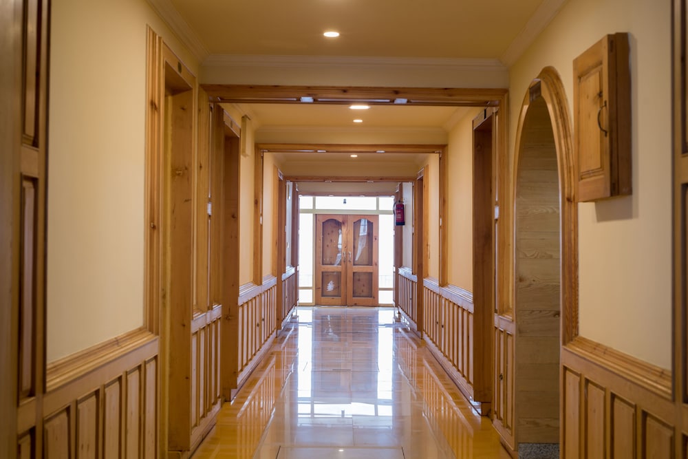 Imperial Resorts - carbon neutral hotel in Srinagar
