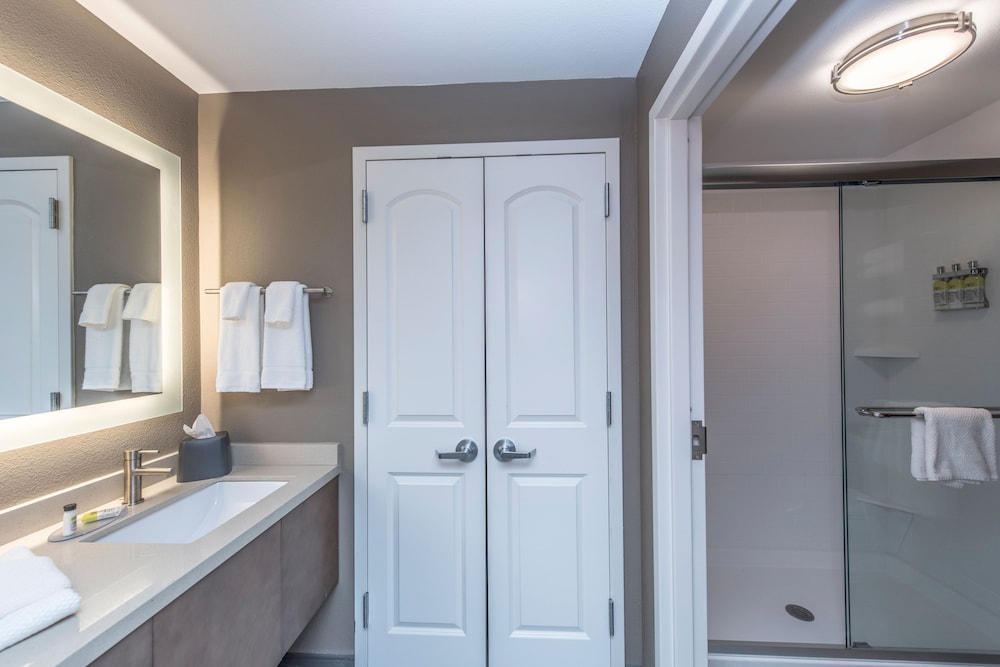 Staybridge Suites Charleston Mount Pleasant by IHG - photo 27
