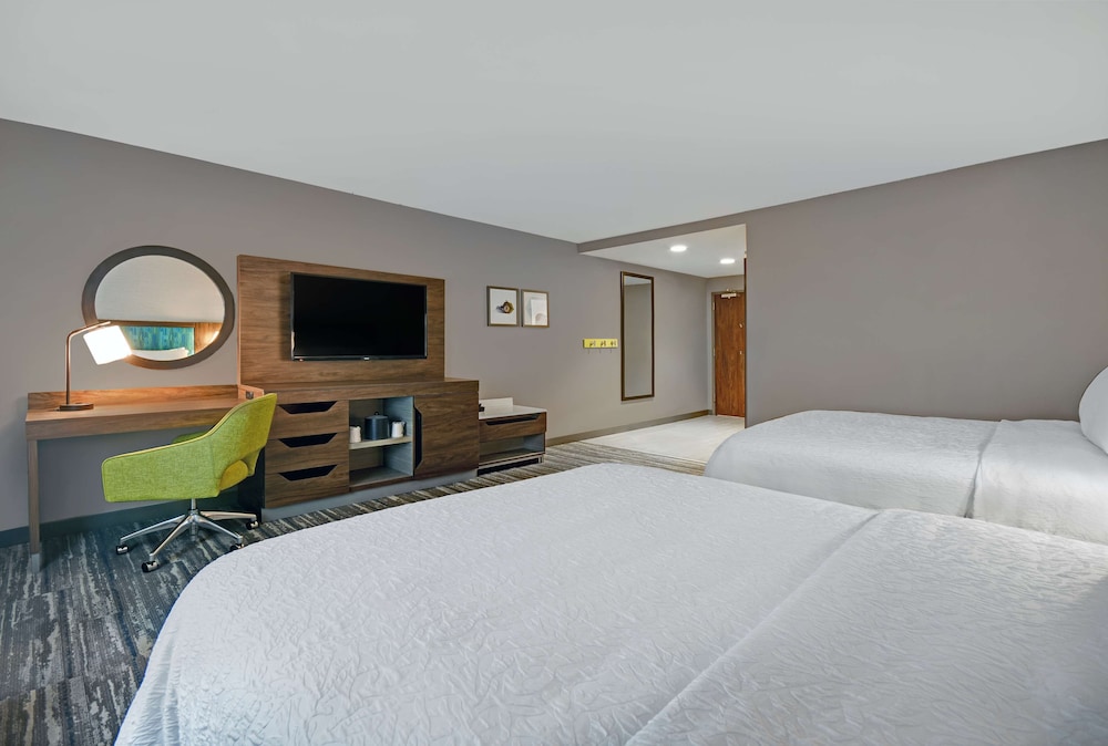 Hampton Inn Cave City KY - photo 9
