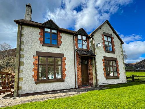The Farm House — 4-Star Luxury Hotel in Llangollen, United Kingdom