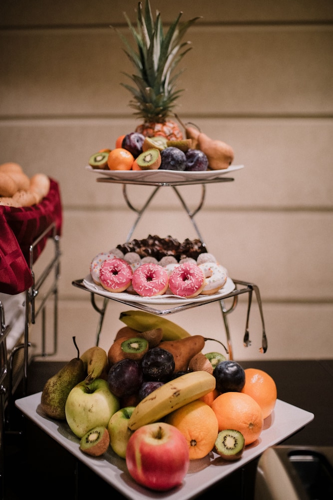 מזון ומשקאות