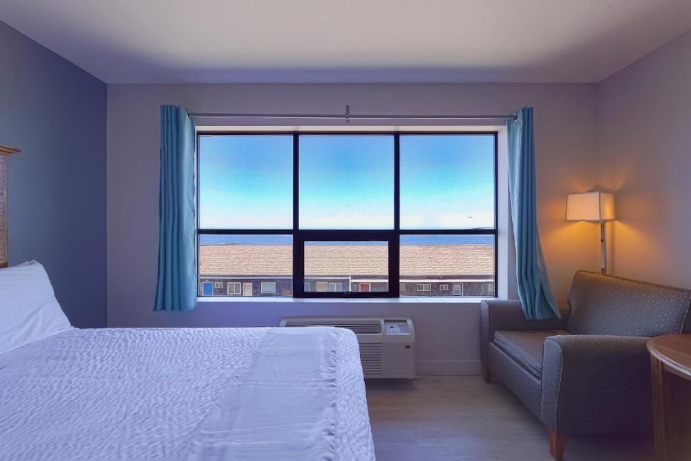 Waves Hotel NYE Beach Newport OR - photo 47