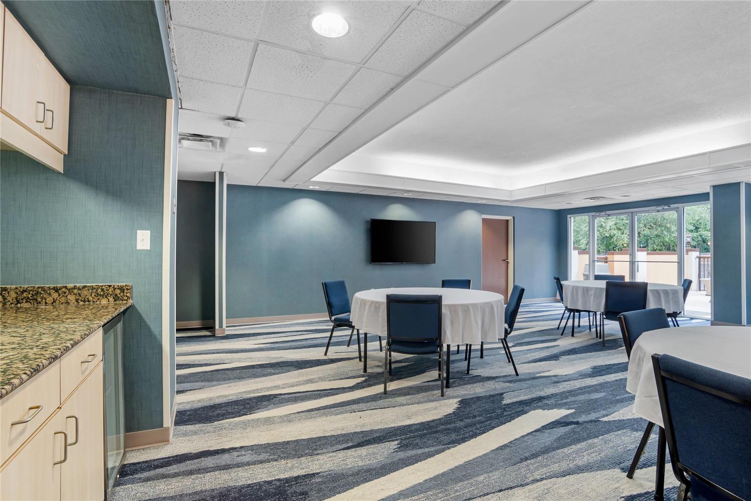 Comfort Suites Gastonia Charlotte - photo 26