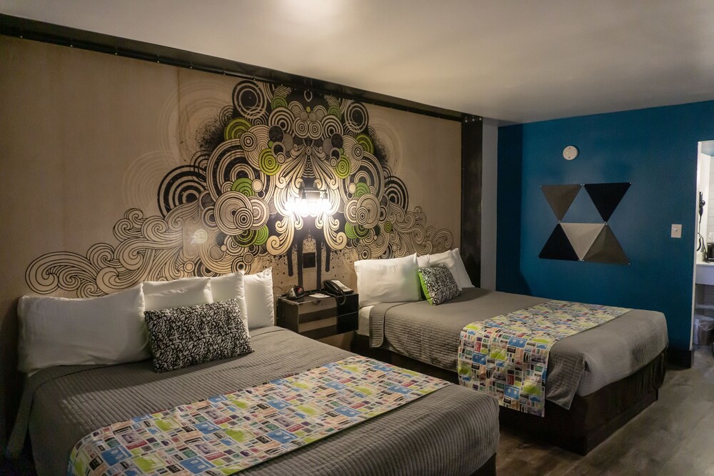 Downtown Phoenix Hotel - photo 10