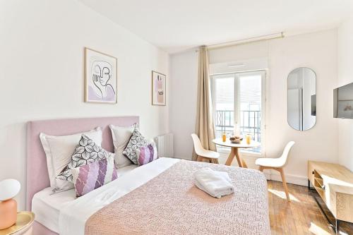 Magnifique Studio Neuf Au Centre de Montreuil in Montreuil, France