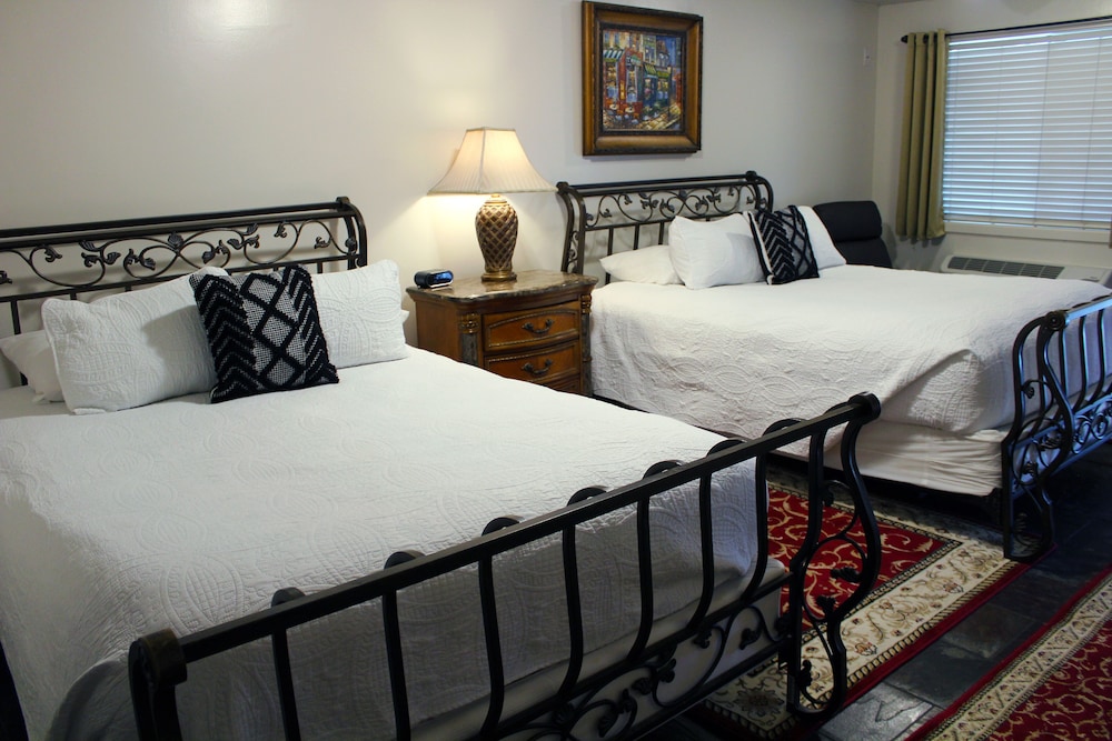 Silverton Inn & Suites - photo 18