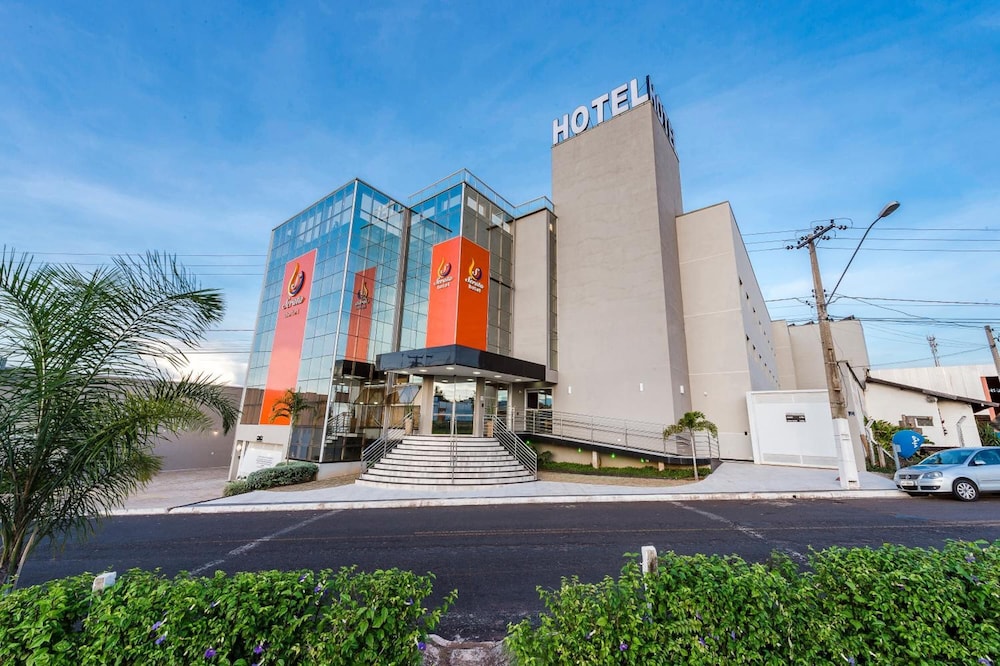 Serata Hotel — hotel in Fernandopolis
