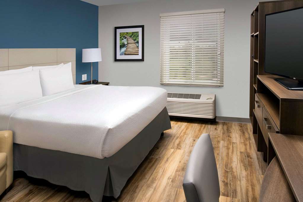 WoodSpring Suites South Plainfield - photo 7