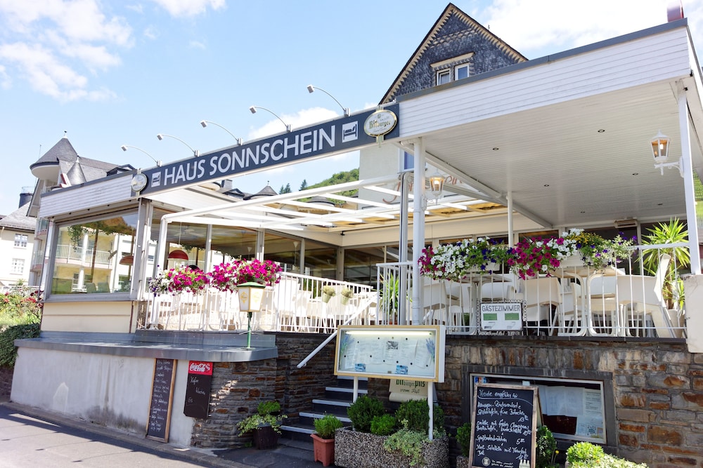 Hotel Haus Sonnschein — hotel in Cochem
