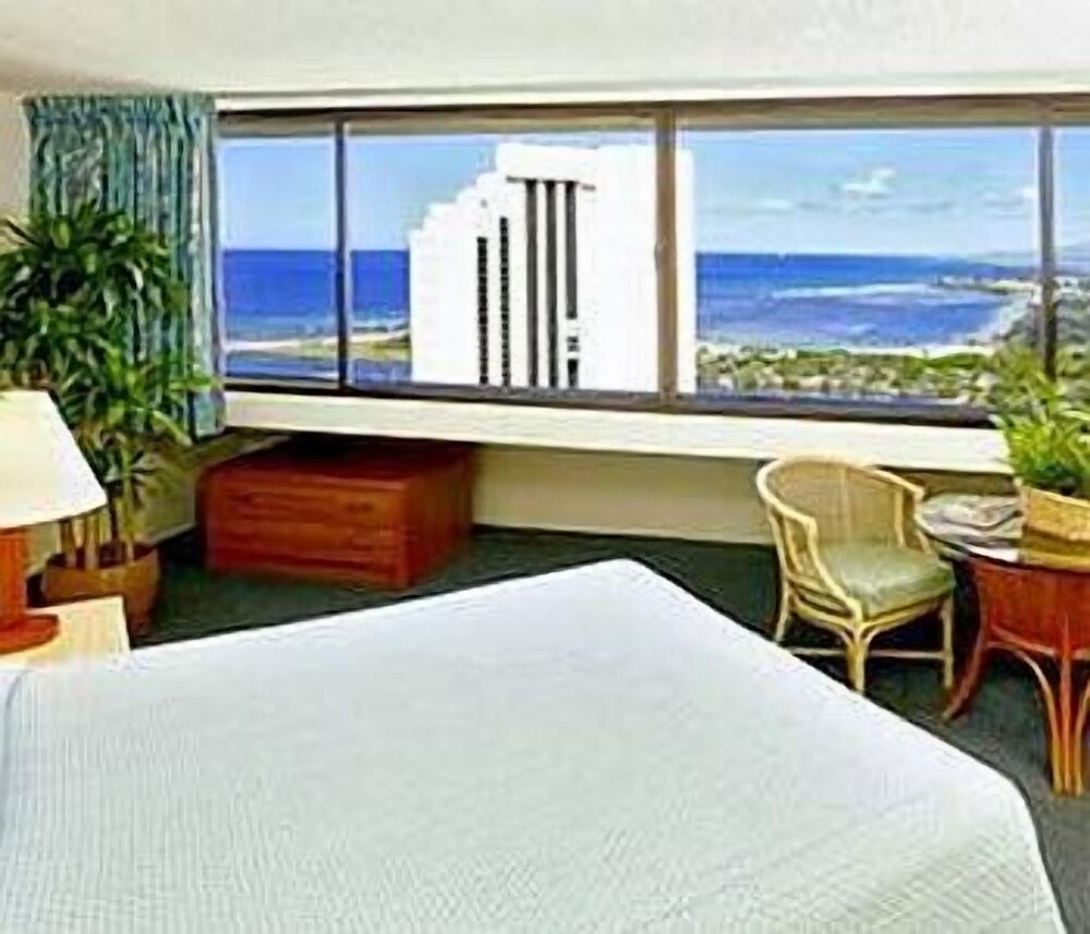 Marina Tower Waikiki - photo 3