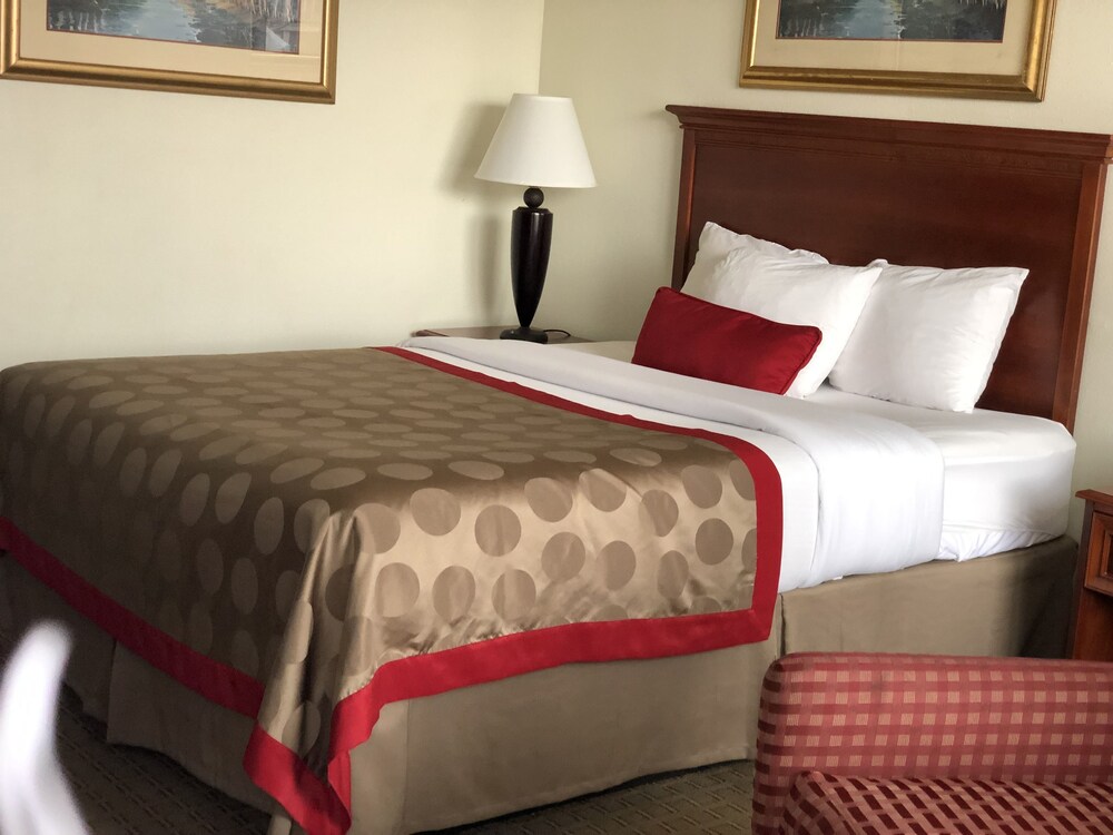 Ramada By Wyndham New Iberia - photo 13
