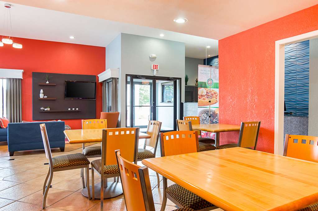 Quality Inn Carthage - photo 29