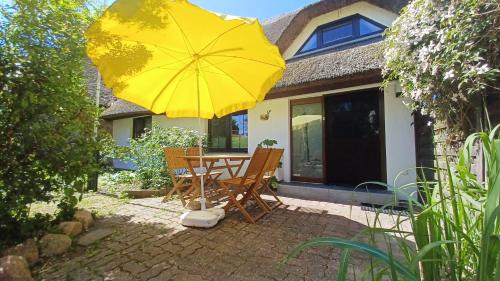 Haus 1795 Schwalbennest — 4-Star Luxury Hotel in Wustrow, Germany
