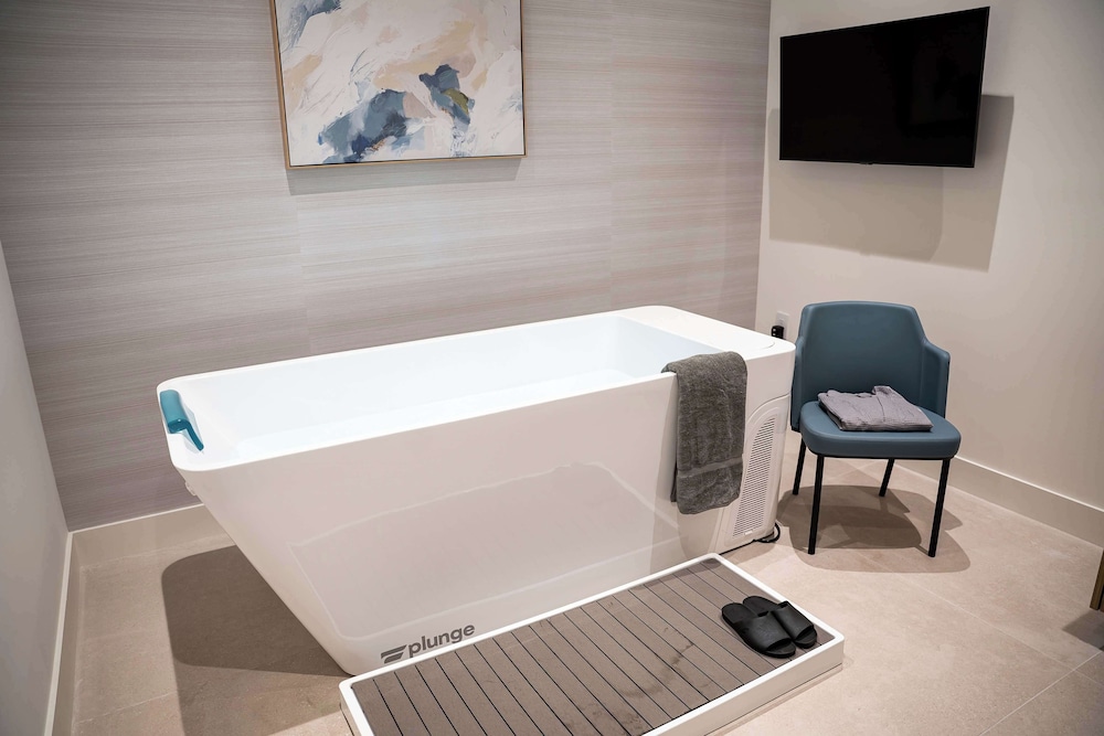 THesis Hotel Miami Coral Gables Curio Collection by Hilton - photo 32